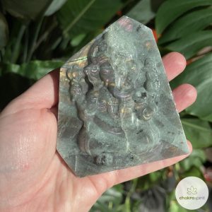 Labradoriet Ganesh-kristal met super mooie flash N 03