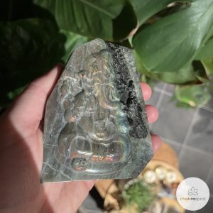 Labradoriet Ganesh-kristal met super mooie flash N 05