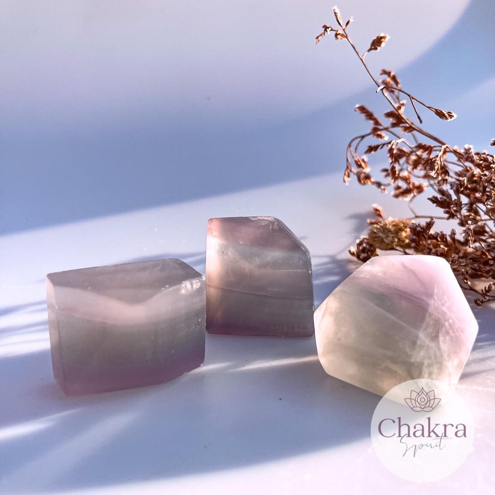 Regenboog Fluoriet vrije vorm 1 Regenboog Fluoriet vrije vorm