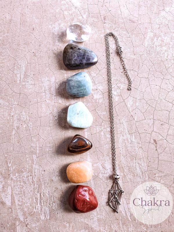 Chakra’s trommelstenen set 2 & edelsteenhouder ketting zilverkleurig (45 cm - 50 cm) 30 Chakra’s trommelstenen set 2 & edelsteenhouder ketting zilverkleurig (45 cm - 50 cm)