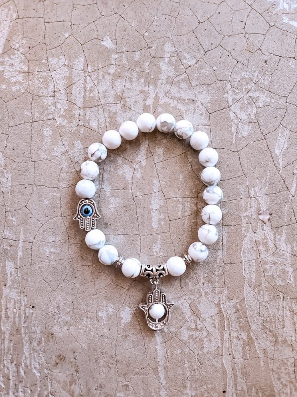 Howliet kralenarmband 8 mm met Fatima hand