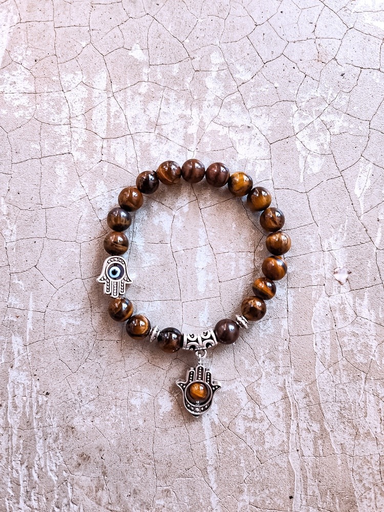 Gouden Tijgeroog kralenarmband 8 mm met Fatima hand 1 Gouden Tijgeroog kralenarmband 8 mm met Fatima hand