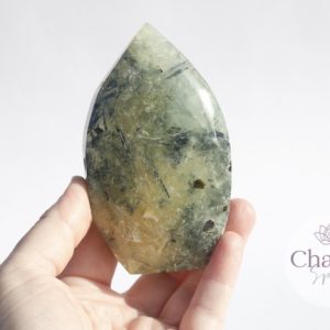 Prehniet sculptuur - 302gr