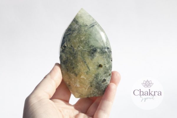 Prehniet sculptuur - 302gr 6 Prehniet sculptuur - 302gr