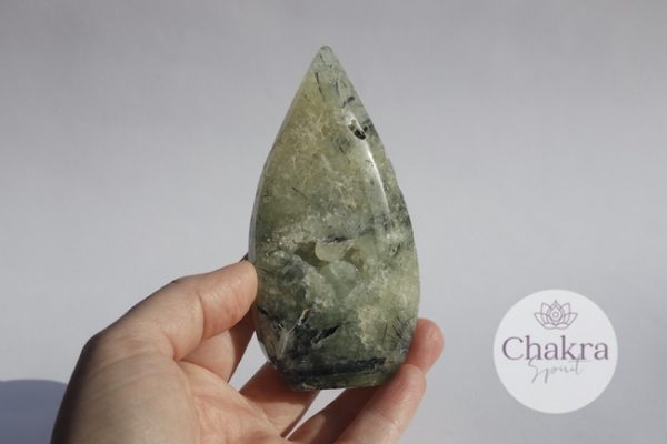 Prehniet sculptuur - 196gr 17 Prehniet sculptuur - 196gr