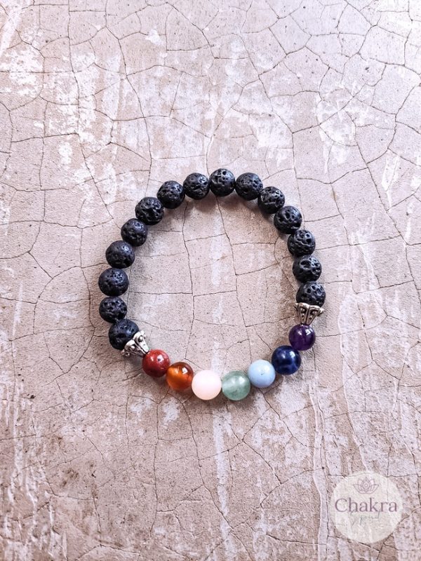 Lavasteen kralenarmband met Chakra edelstenen 8 mm 17 Lavasteen kralenarmband met Chakra edelstenen 8 mm