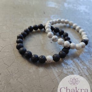 Vriendschapskralenarmbanden Howliet met Lavasteen 8mm Vriendschapskralenarmbanden Howliet met Lavasteen 8mm