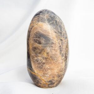 Home 42 Zwarte Maansteen sculptuur - Madagaskar - 2.222gr