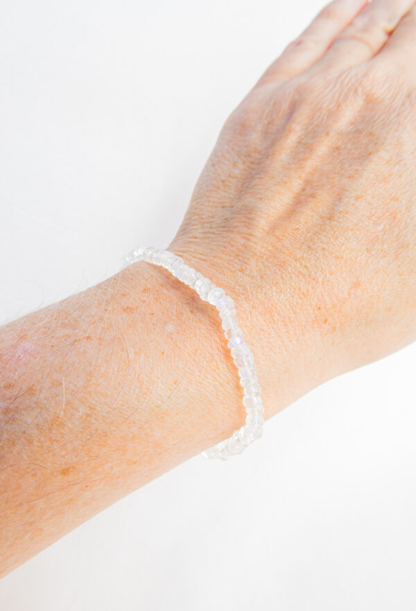 Witte Maansteen facet rondelle armband 4 mm